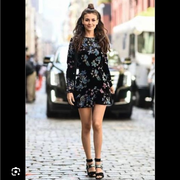 Rebecca Minkoff Dresses & Skirts - Rebecca Minkoff Black Floral Mini Dress